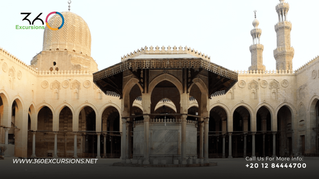 El Moez Street Cairo